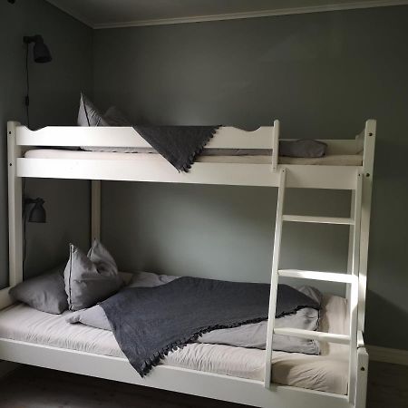 Old School Pa Eidslandet - Exclusive Apartment ภายนอก รูปภาพ